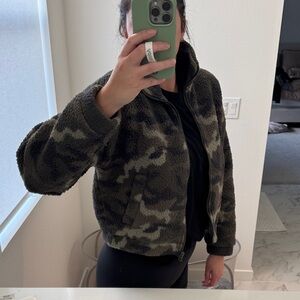 AEO Camouflage Fleece Jacket